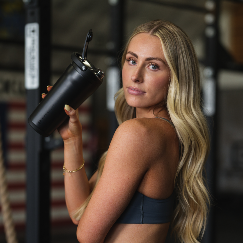 HydroJug Black Insulated Shaker 20oz in Use at Gym