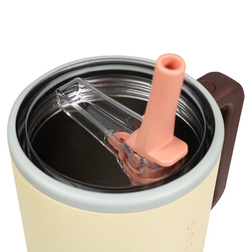 Belle Traveler 20oz with Flip Straw and Clear Lid